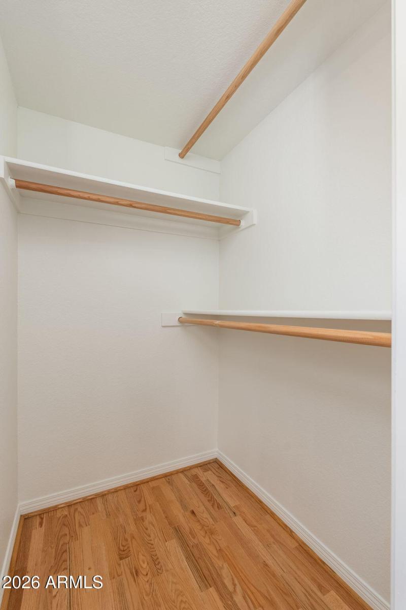 3015 E Coolidge St Unit 2 - 28