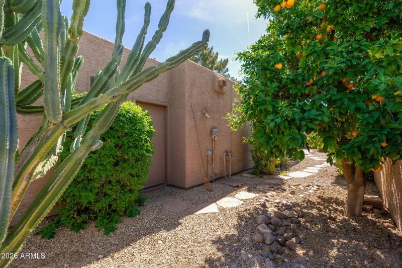 3015 E Coolidge St Unit 2 - 38