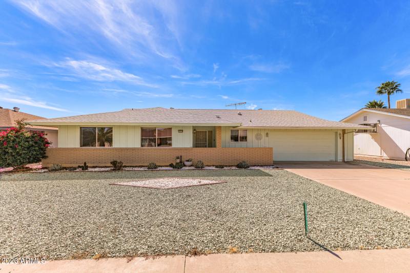 Twin Oaks - Beautiful Curb Appeal