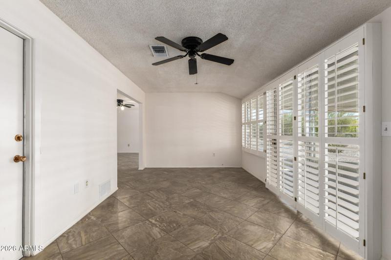 Twin Oaks - Bonus Room with Shutters