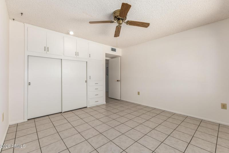 Twin Oaks - Large Bedroom 1 of 3