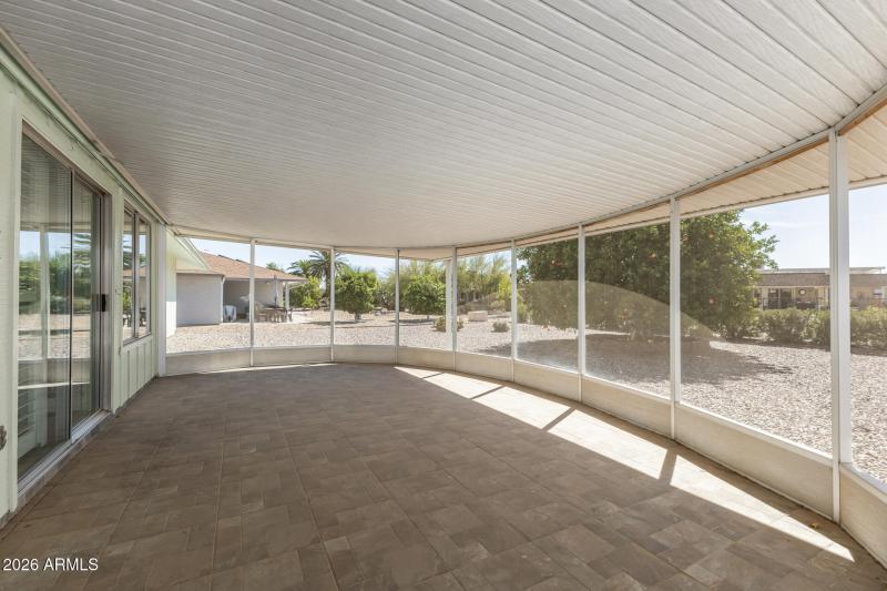 Twin Oaks - Large Screened Arizona Room