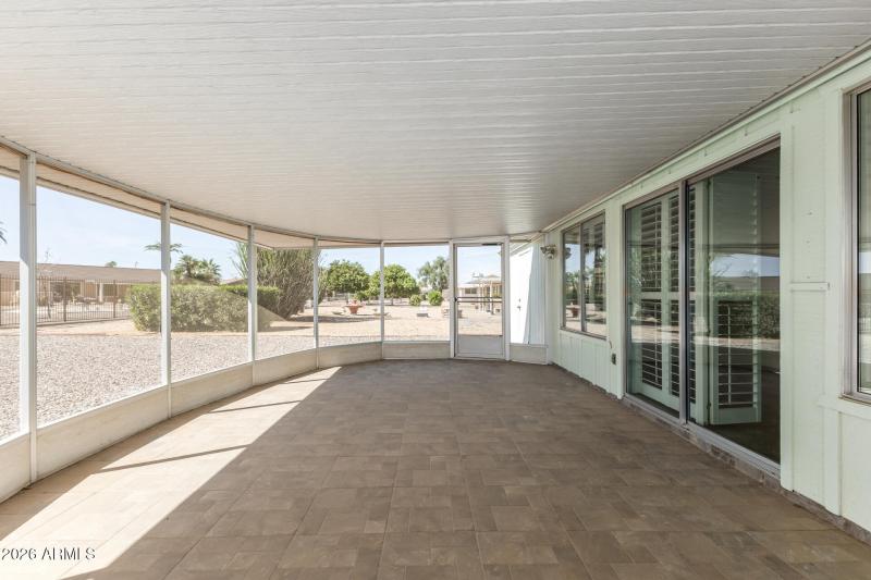 Twin Oaks- Screened Arizona Room