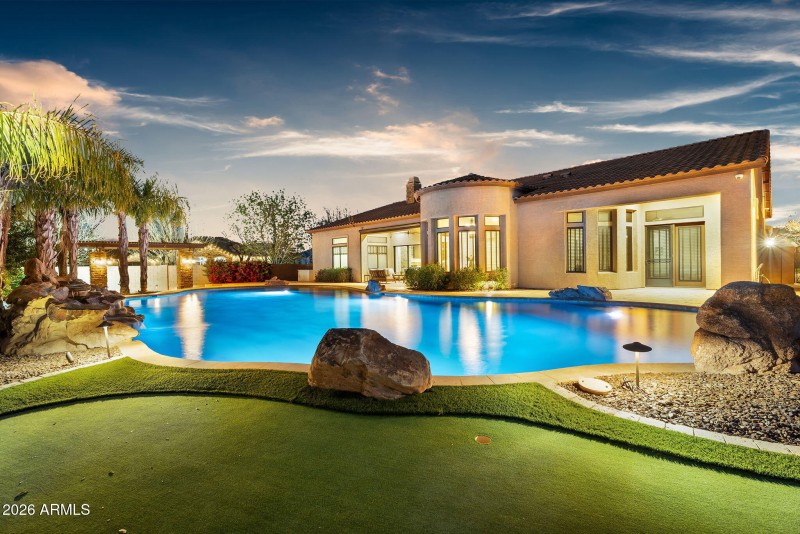 putting green and pool