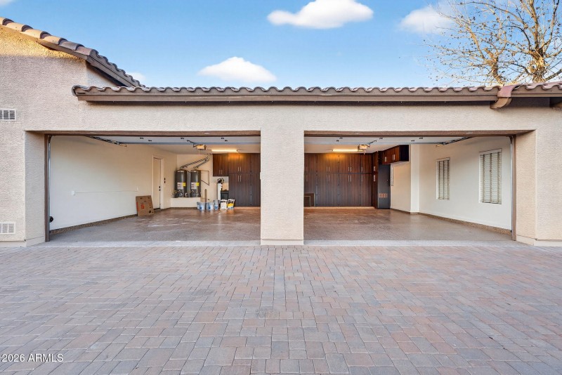 Oversized 4 car garage