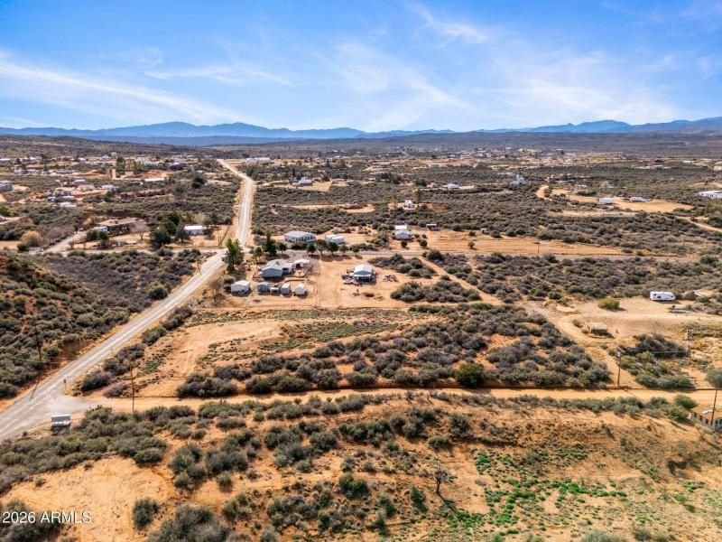 10-web-or-mls- 7565 W Derry Dr Wilhoit-1