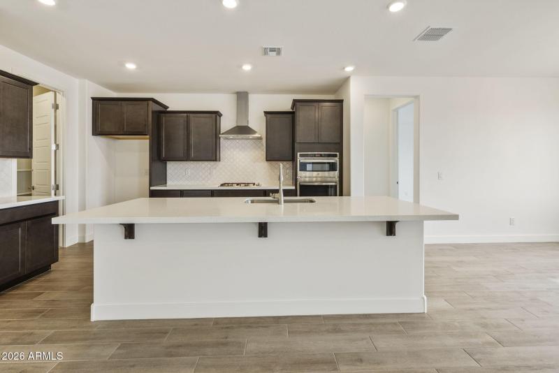 40-web-or-mls-_TM_5812