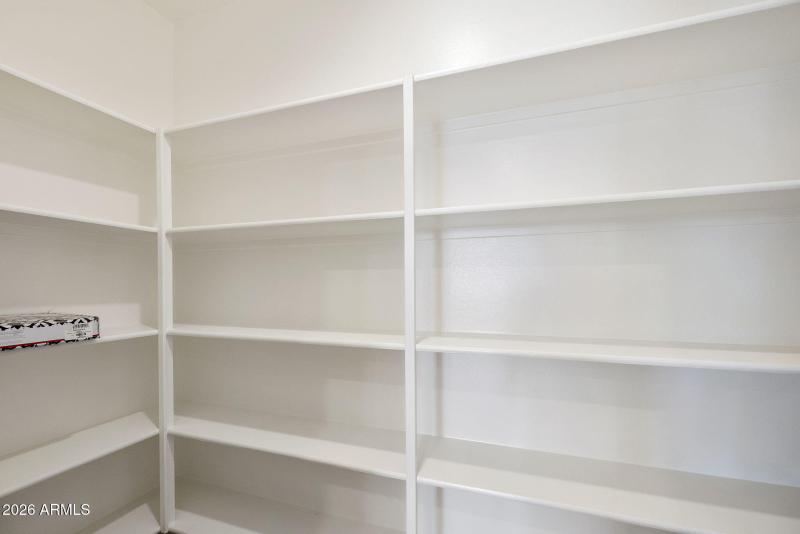 WALK IN PANTRY