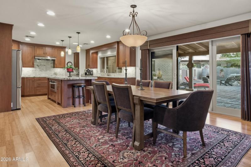 Dining & Kitchen area