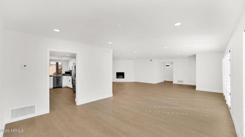 7-web-or-mls-P1442209