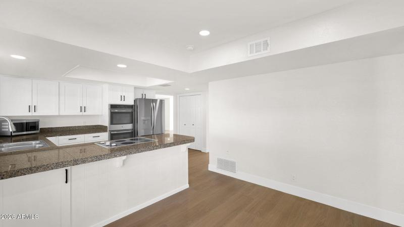 11-web-or-mls-P1442159