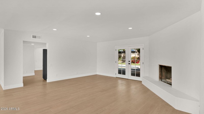 16-web-or-mls-P1442237