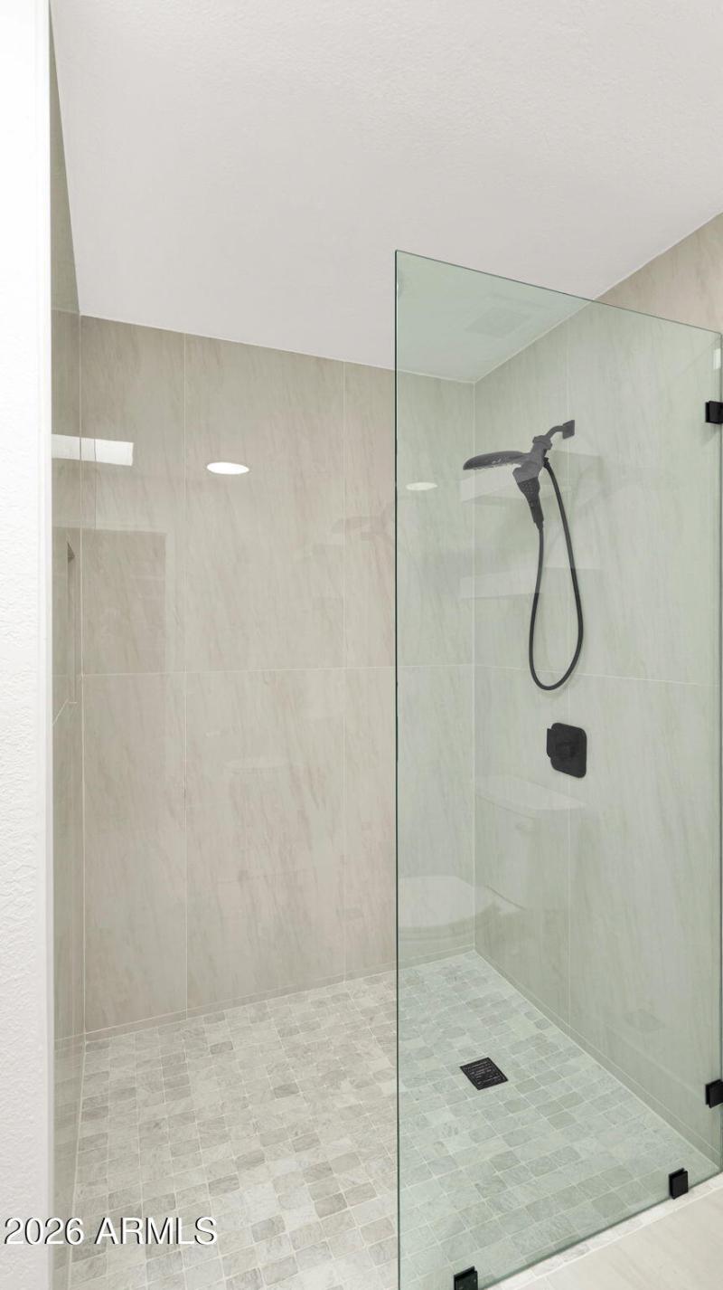 24-web-or-mls-P1442292