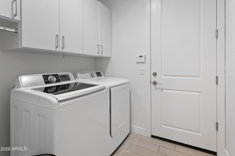 10260EWhiteFeather1041016