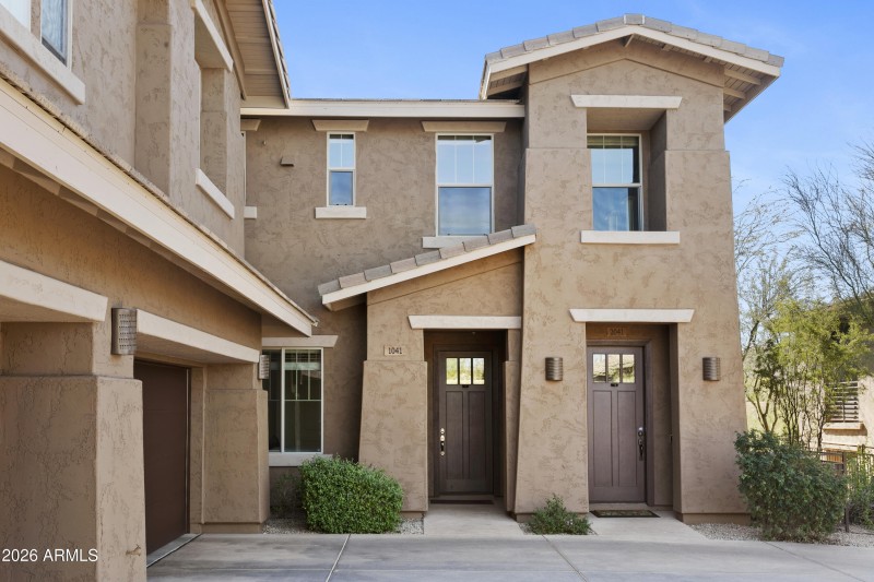 10260EWhiteFeather1041001