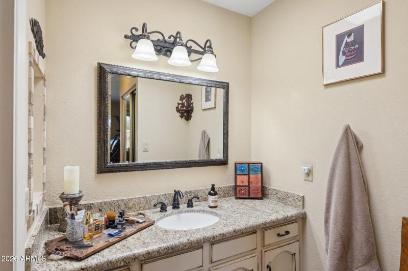 19-web-or-mls-9066-e-evans-dr