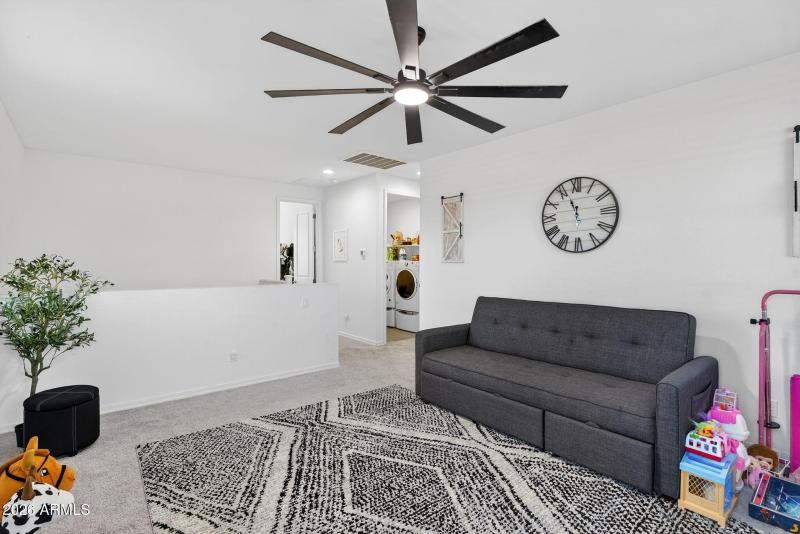 27-web-or-mls-39E Sector Dr