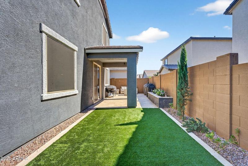 40-web-or-mls-14E Sector Dr