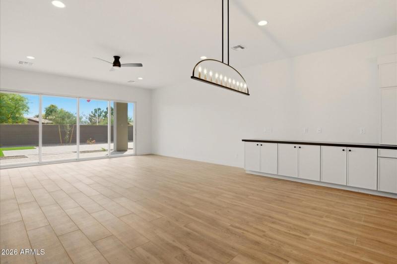 Gret Room & Dining Area