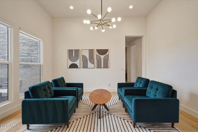 Formal sitting/dining