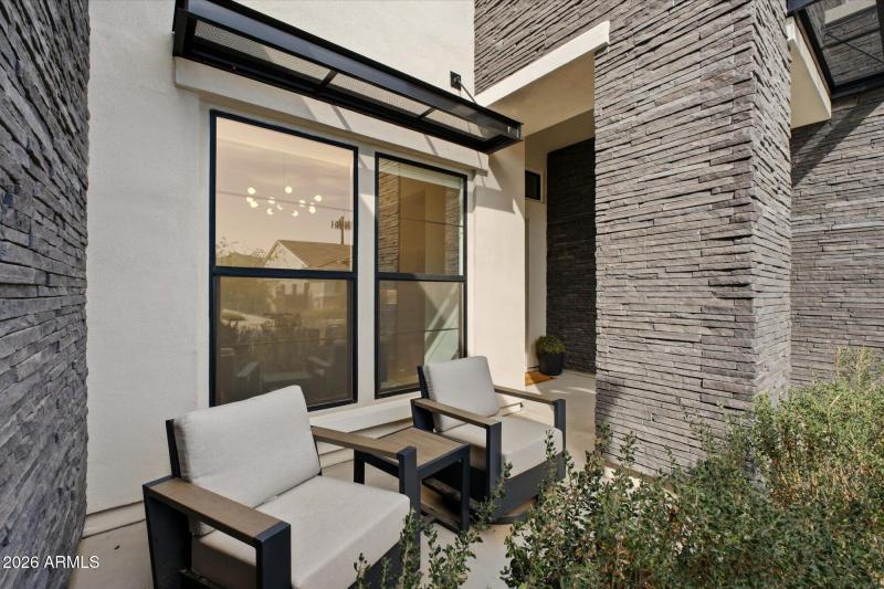 Front porch - mountain view