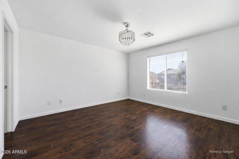 clean master bedroom