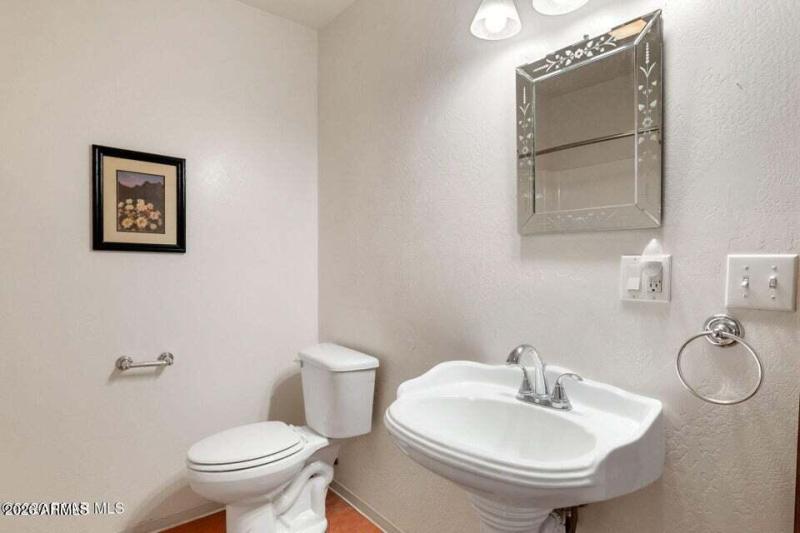 Guest House Bathroom