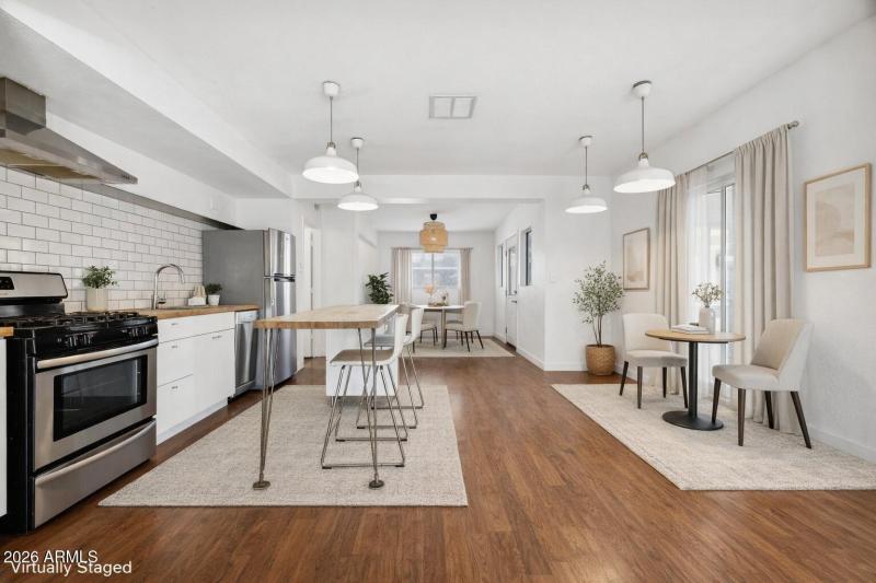 Eat in kitchen digitally staged