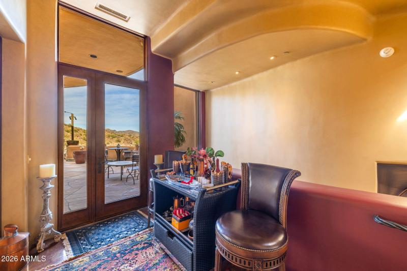 Access to Upper Deck Patio