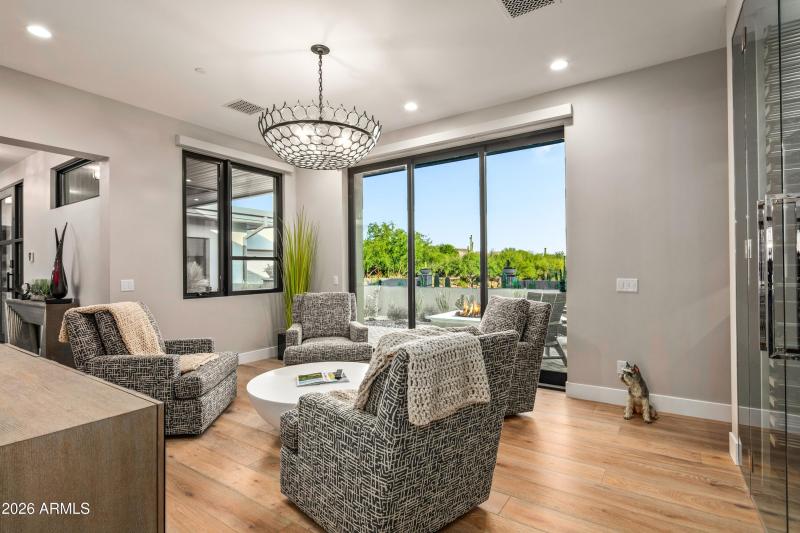 010_Conversation Ambiance