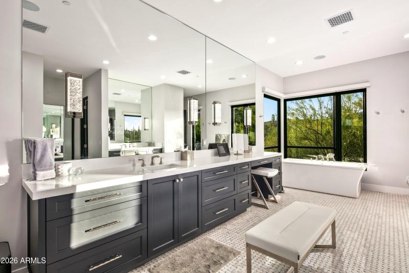 031_Primary Spa Bath