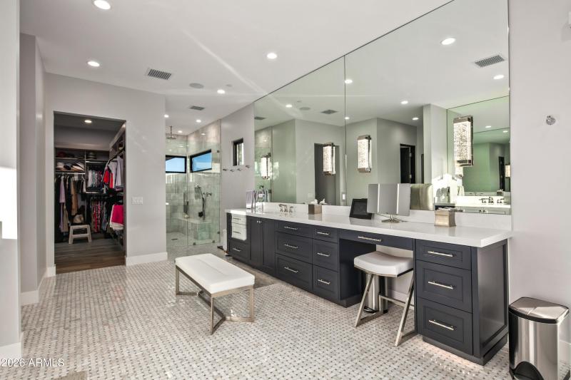 032_Primary Double Vanities