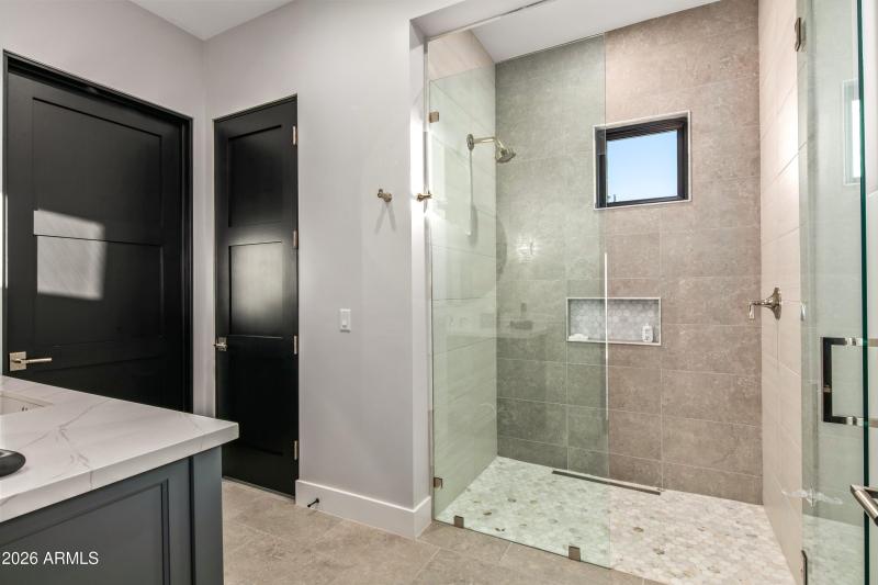 038_3rd Ensuite Floor Level Shower