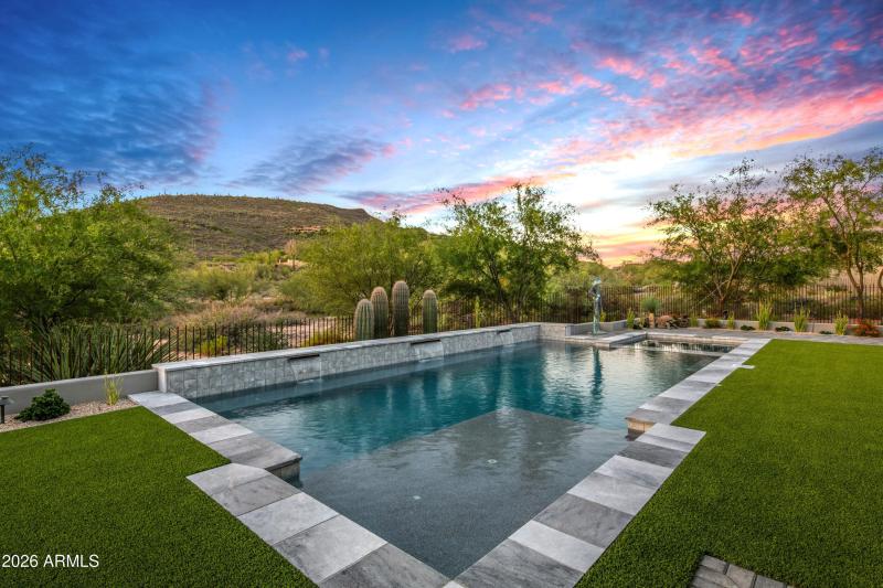 059_Pool and Spa Paradise