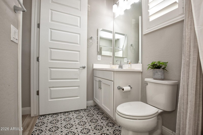 027_20218NWagnerWashDr