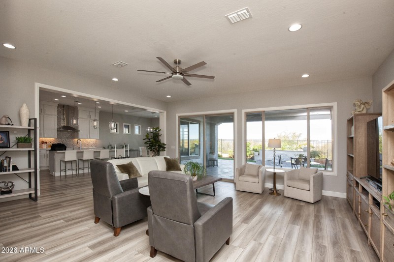 049_20218NWagnerWashDr