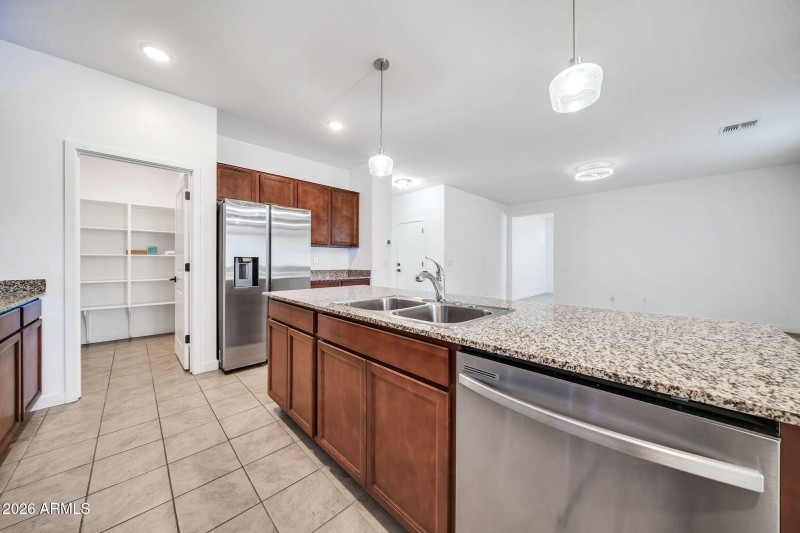 mls_17432 W Lupine-12