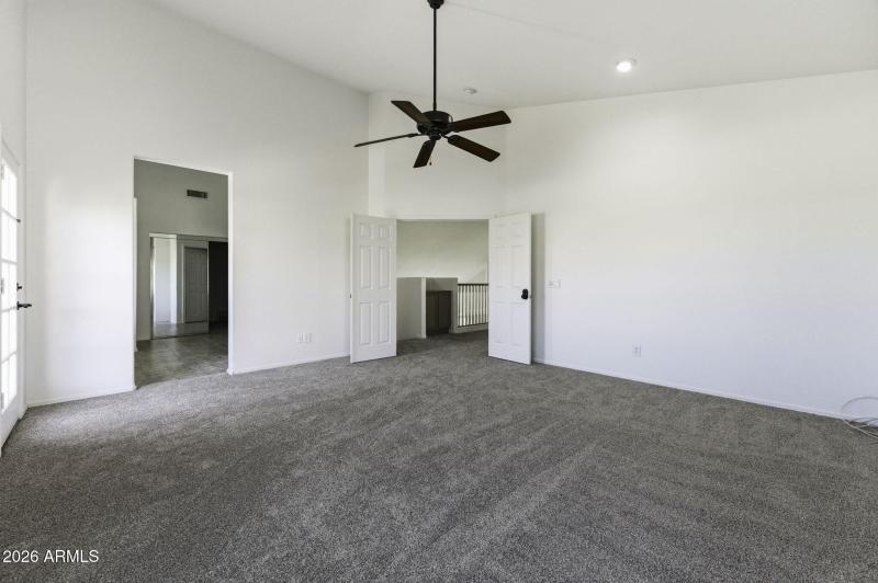 65-web-or-mls-16601 S 15th St-204