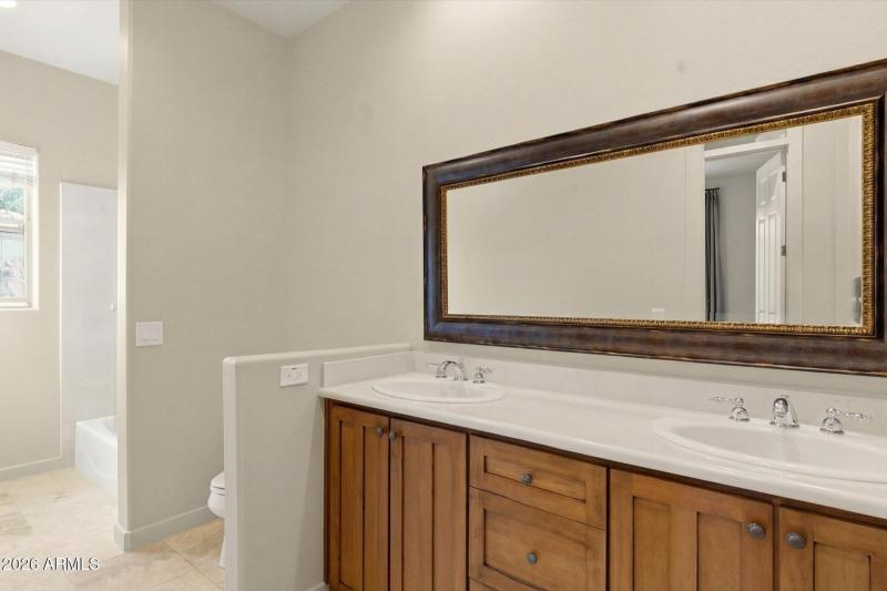 078-b4d7e62b-81de-409f-9846-3bada6628543