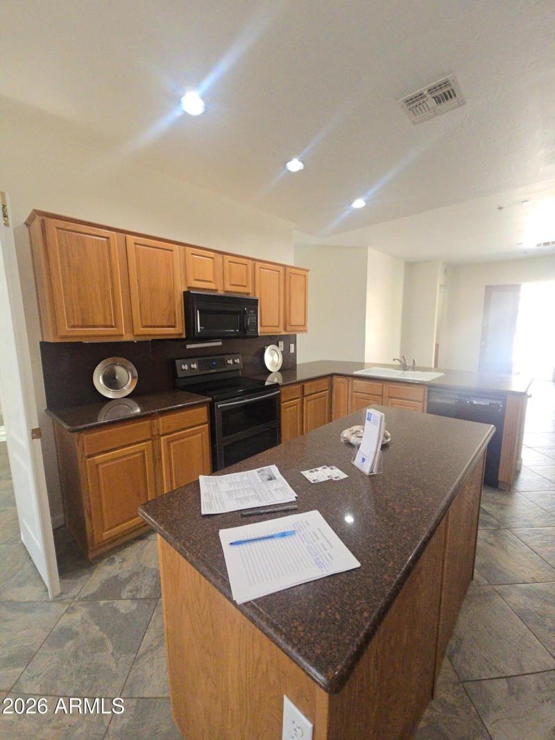 c3a92031-993f-4c38-988f-b80d2d1dae14