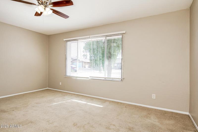 017-photo-bedroom-15194651