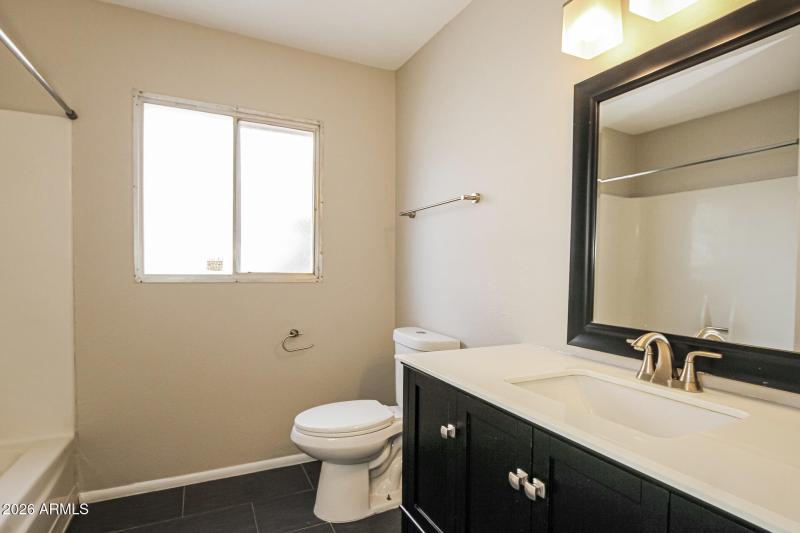 018-photo-bathroom-15194643