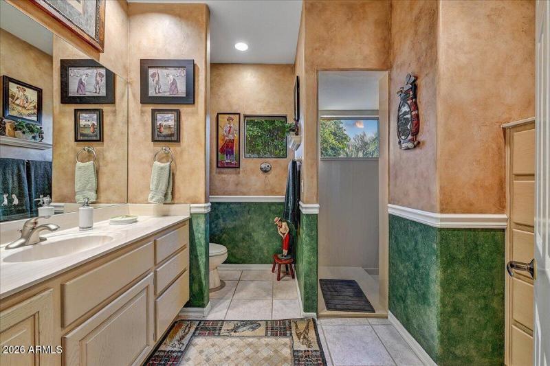 Full Bathroom