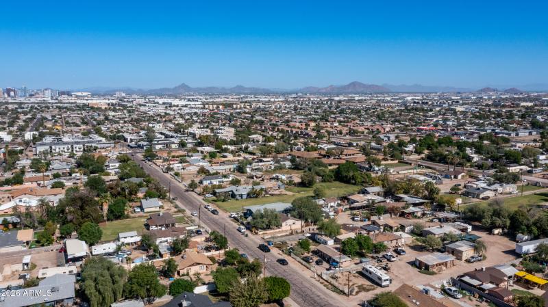 5423 S 4th St Aerial Photos-12