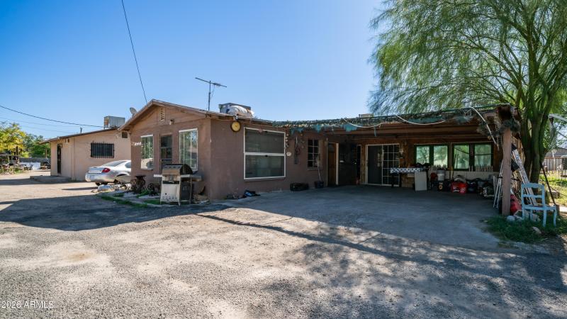 5423 S 4th St Ground Photos-1