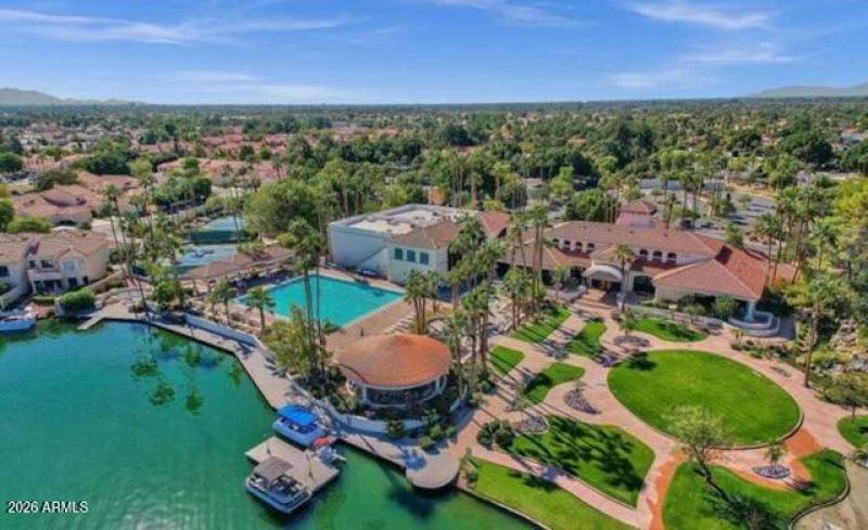 1633 E Lakeside Dr #106, Gilbert, AZ 852