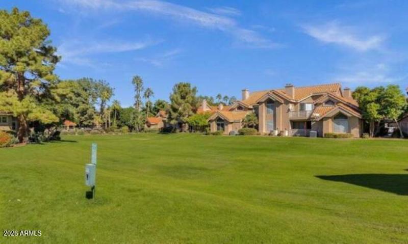 1633 E Lakeside Dr #106, Gilbert, AZ 852