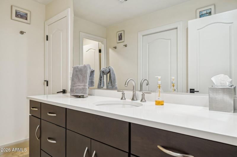 21-web-or-mls-8041-e-del-tornasol-dr