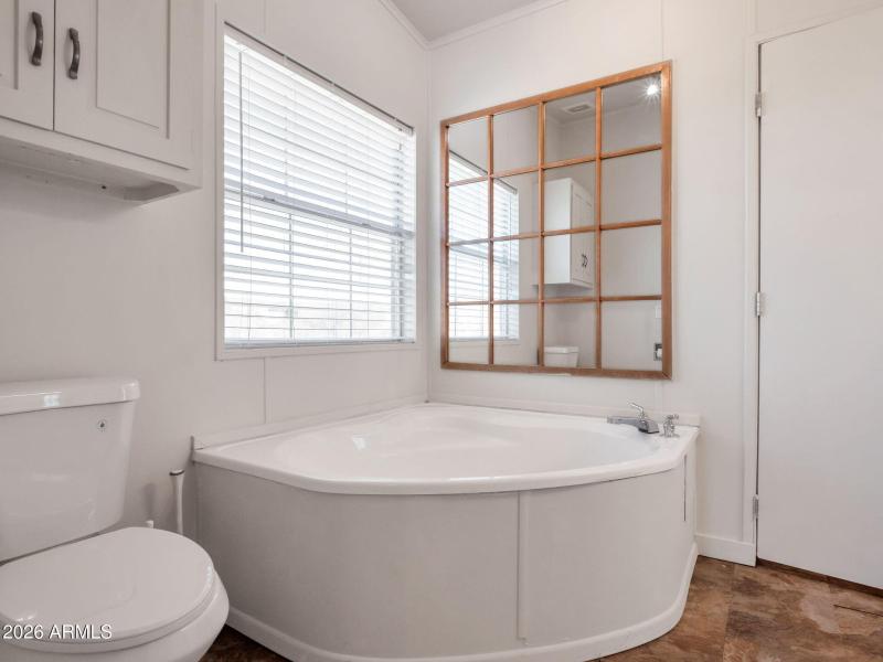 Enola Primary Bath 1