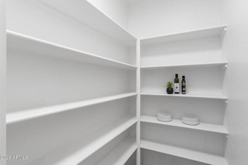 Walk-in Pantry